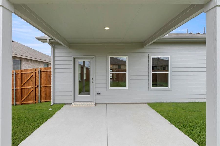 26. 4324 Valley Brook - Patio