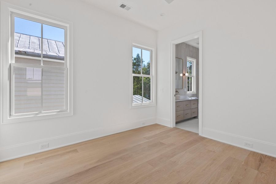 Spacious, unfurnished interior of a new home in , Charleston (Image 20). Spacious, unfurnished interior of a new home in , Charleston (Image 20).