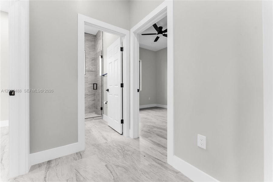 Spacious, unfurnished interior of a new home in , Fort Lauderdale (Image 40).