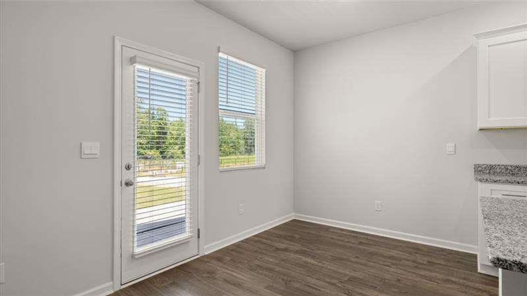Spacious, unfurnished interior of a new home in Sherwood Manor, College Park (Image 15).