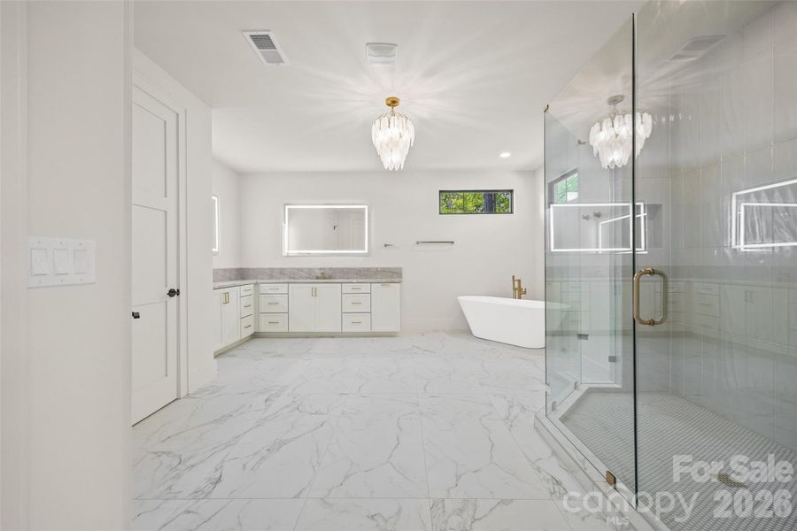Primary ensuite bath
