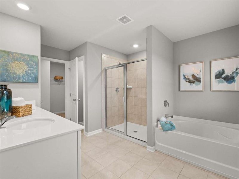Furnished interior view inside a new home in Rosewood Farms, Acworth (Image 10).