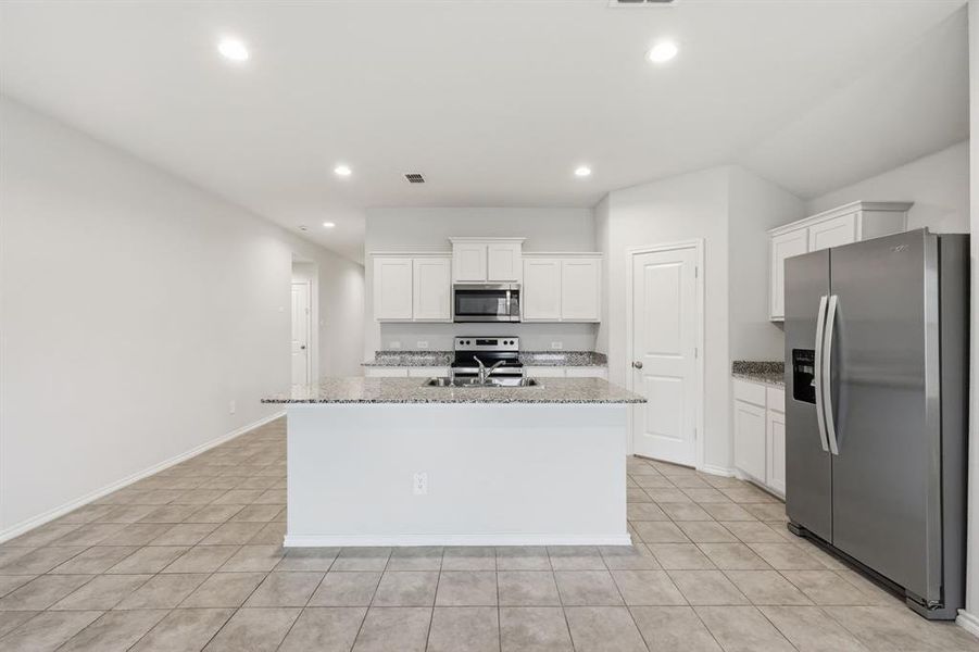Furnished interior view inside a new home in , Fort Worth (Image 6).