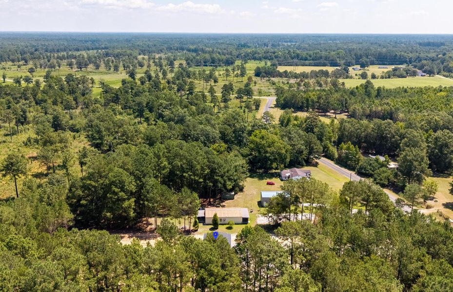 Natural landscape and outdoor views near in Pineville (Image 48). Natural landscape and outdoor views near in Pineville (Image 48).