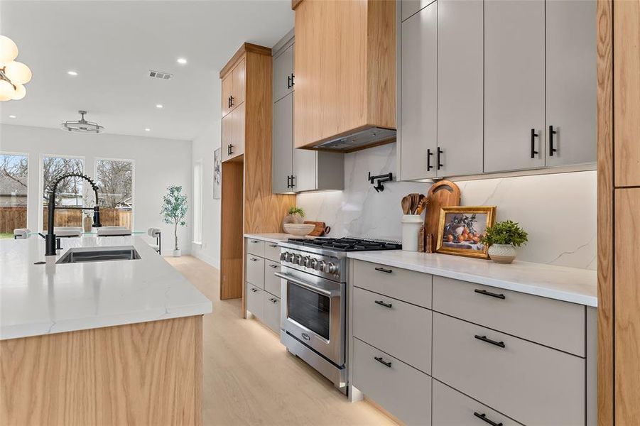 Furnished interior view inside a new home in , Dallas (Image 11).