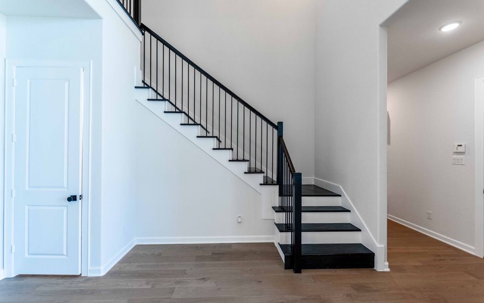 Spacious, unfurnished interior of a new home in Solterra, Mesquite (Image 14).