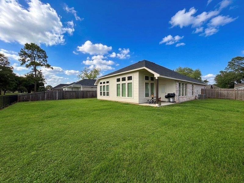 Back View Right Exterior