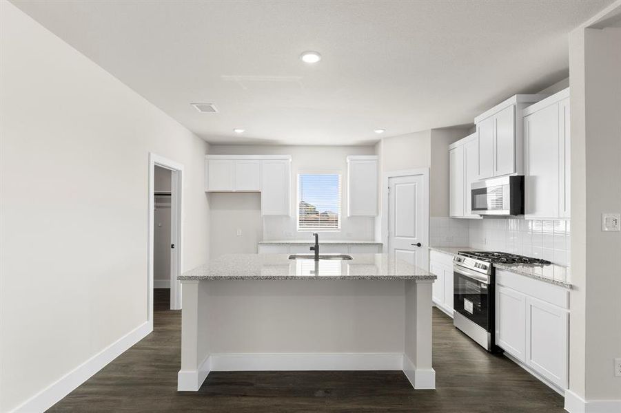 06. 701 Valley Pines - Kitchen 06. 701 Valley Pines - Kitchen