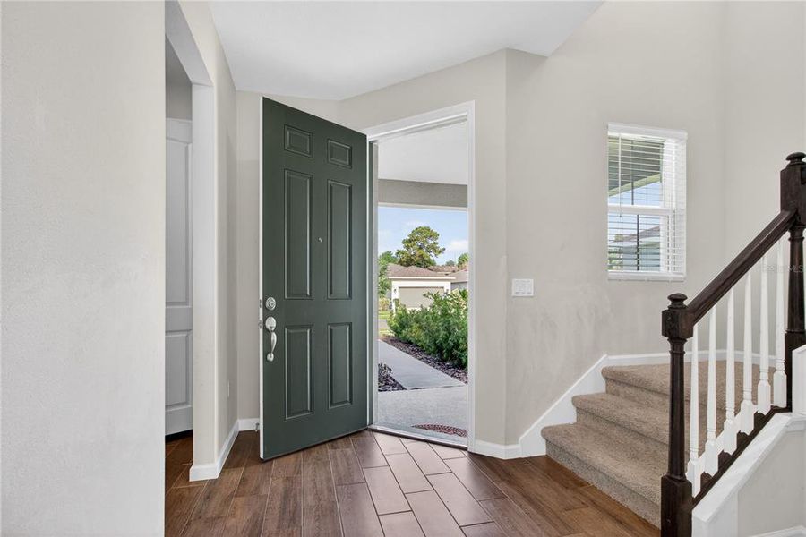 Spacious, unfurnished interior of a new home in Seasons at Forest Creek, Haines City (Image 50).