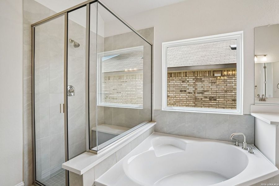 Furnished interior view inside a new home in Veranda, San Antonio (Image 10).