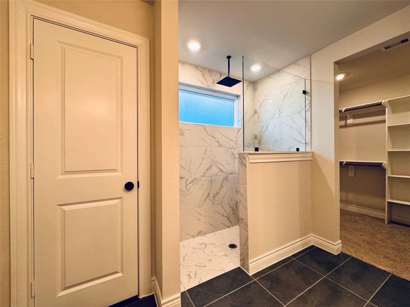 Furnished interior view inside a new home in Lexington Heights, Willis (Image 14). Furnished interior view inside a new home in Lexington Heights, Willis (Image 14).