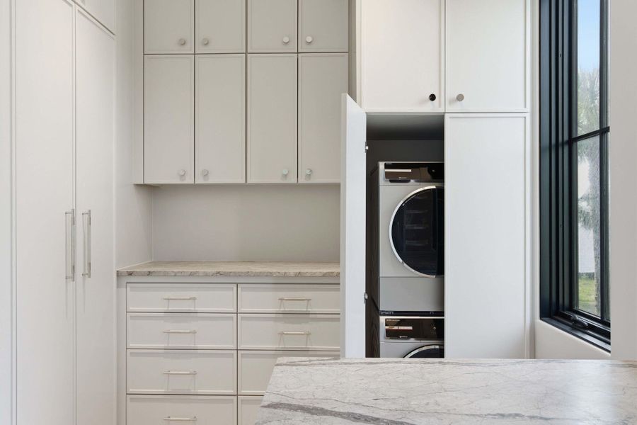 Furnished interior view inside a new home in , Sullivan's Island (Image 18).