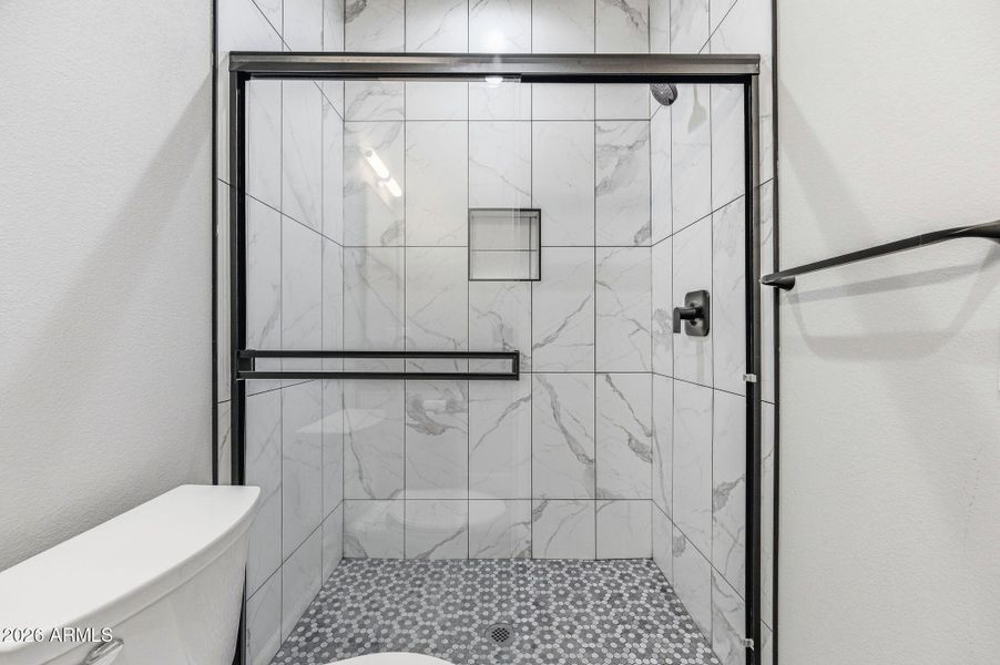 67-web-or-mls-78 N Pettoshas Dr-66