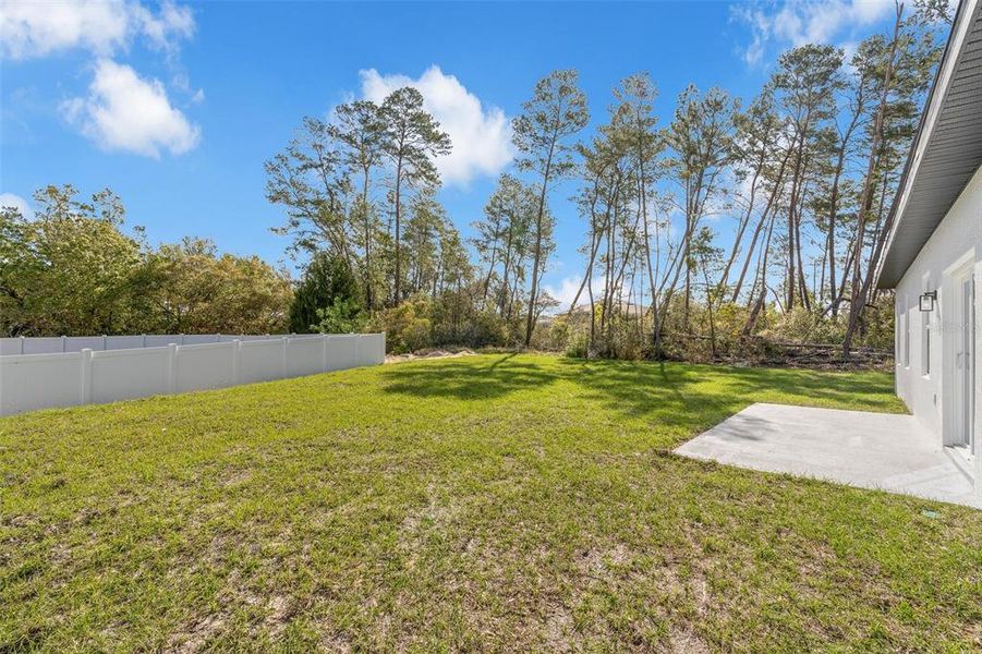 Exterior details and patio area of a home in , Ocala (Image 28).