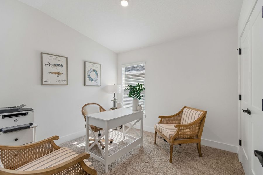 Representative furnished interior of a home built from the 1515 by Adams Homes in Winding Oaks, Weeki Wachee (Image 41).