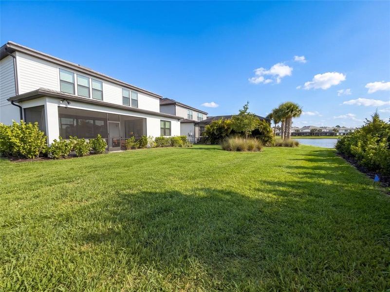 Exterior details and patio area of a home in Sapphire Point at Lakewood Ranch, Lakewood Ranch (Image 23).
