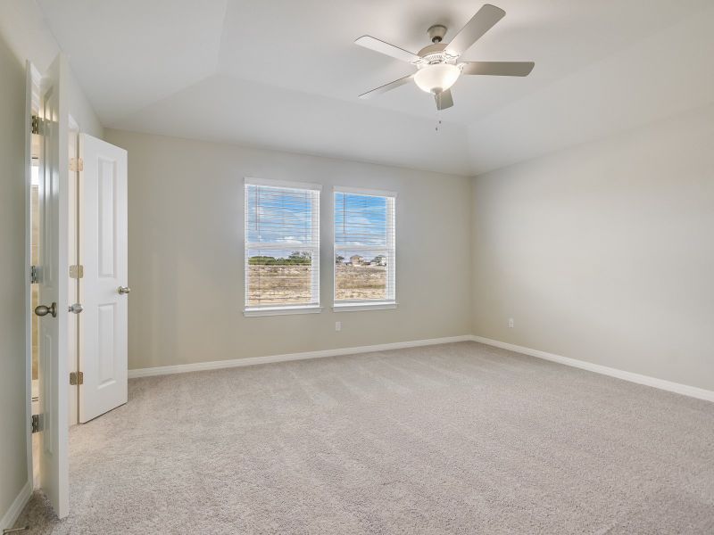 Spacious, unfurnished interior of a new home in Butler Farms - Americana Collection, Liberty Hill (Image 6).