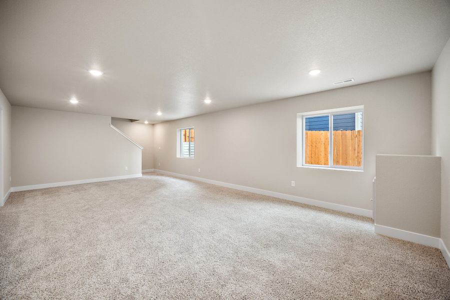 Spacious, unfurnished interior of a new home in Ridge at Lorson Ranch, Colorado Springs (Image 19).