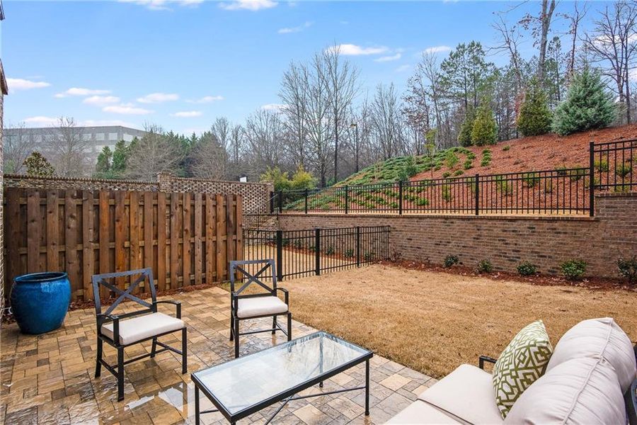 Exterior details and patio area of a home in Laurel View, Suwanee (Image 2).