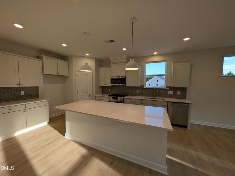 PXL_20260421_223827925.MP