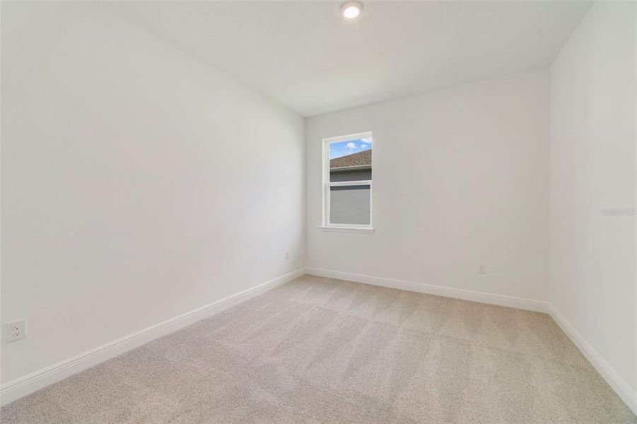 Spacious, unfurnished interior of a new home in Acuera Estates, Apopka (Image 26).