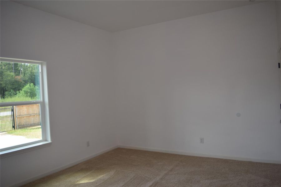 Spacious, unfurnished interior of a new home in , Cleveland (Image 7).