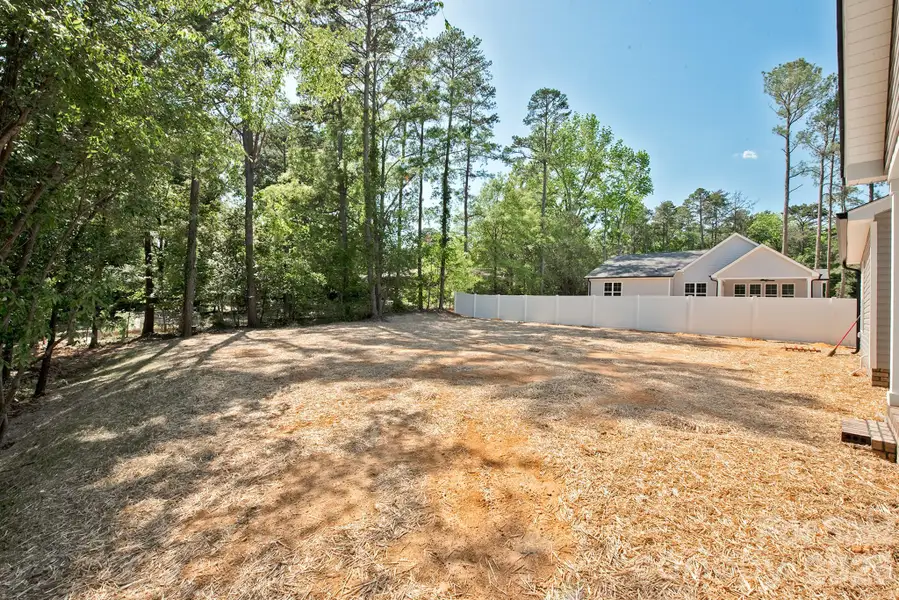 Image 38 of a home in .