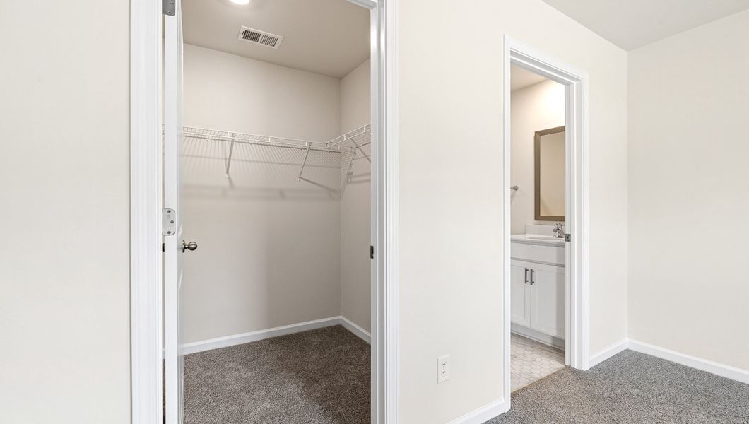 Spacious, unfurnished interior of a new home in Varner Station, Woodruff (Image 17).