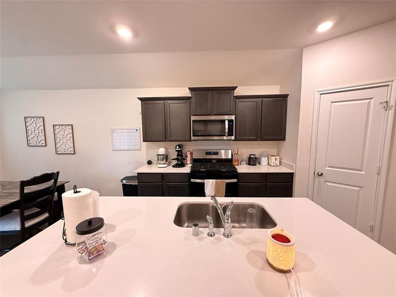 Furnished interior view inside a new home in Three Oaks, Sherman (Image 8).