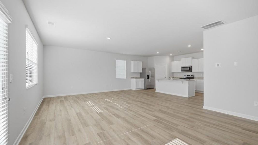 Spacious, unfurnished interior of a new home in Oconee Overlook, Gainesville (Image 12). Spacious, unfurnished interior of a new home in Oconee Overlook, Gainesville (Image 12).