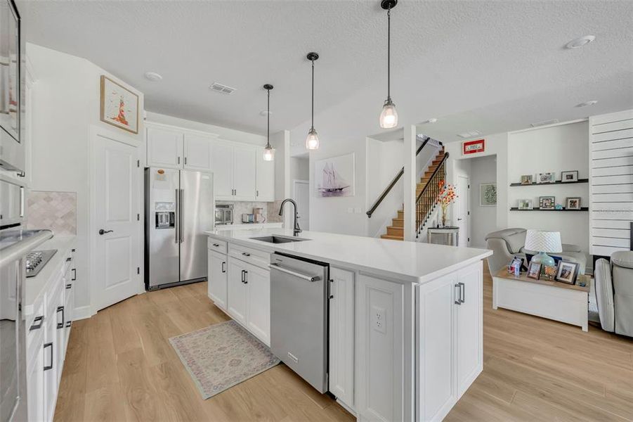 Furnished interior view inside a new home in , Clermont (Image 40).