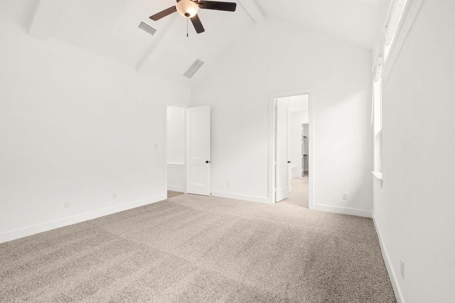 Spacious, unfurnished interior of a new home in Jordan Ranch, Fulshear (Image 10).