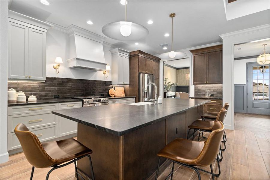 Furnished interior view inside a new home in , Lakeland (Image 11).