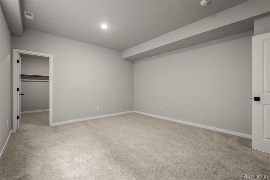 Spacious, unfurnished interior of a new home in Revel Crossing at Wolf Ranch – The Outlook Collection, Colorado Springs (Image 20).