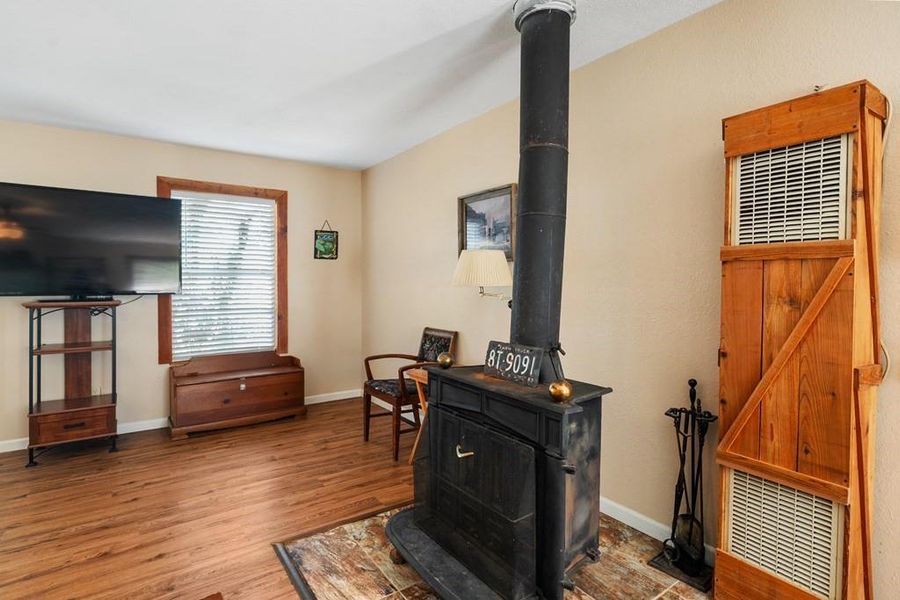 Furnished interior view inside a new home in , Gun Barrel City (Image 13).