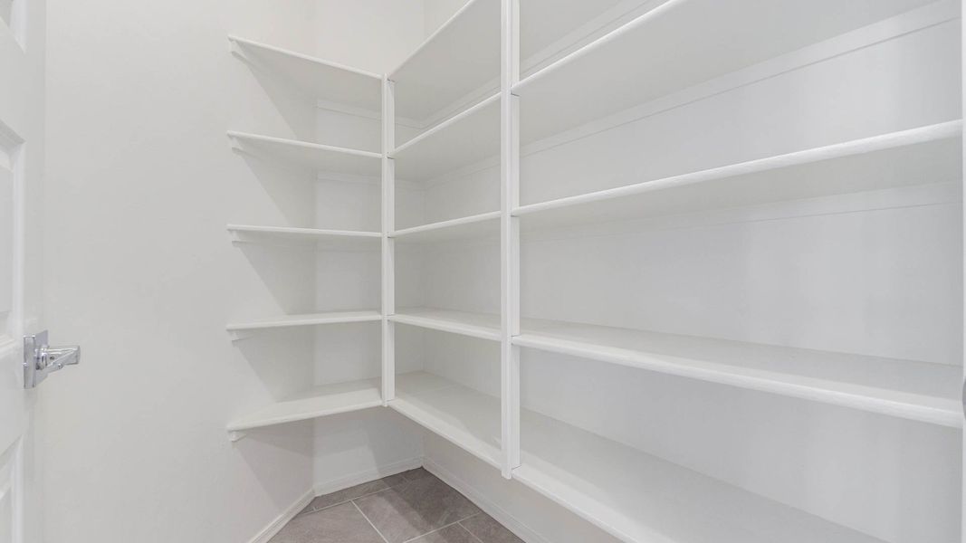 Spacious, unfurnished interior of a new home in The Oasis at Rocking K, Vail (Image 10). Spacious, unfurnished interior of a new home in The Oasis at Rocking K, Vail (Image 10).