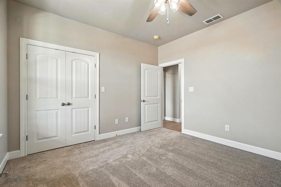 Spacious, unfurnished interior of a new home in , Abilene (Image 22).