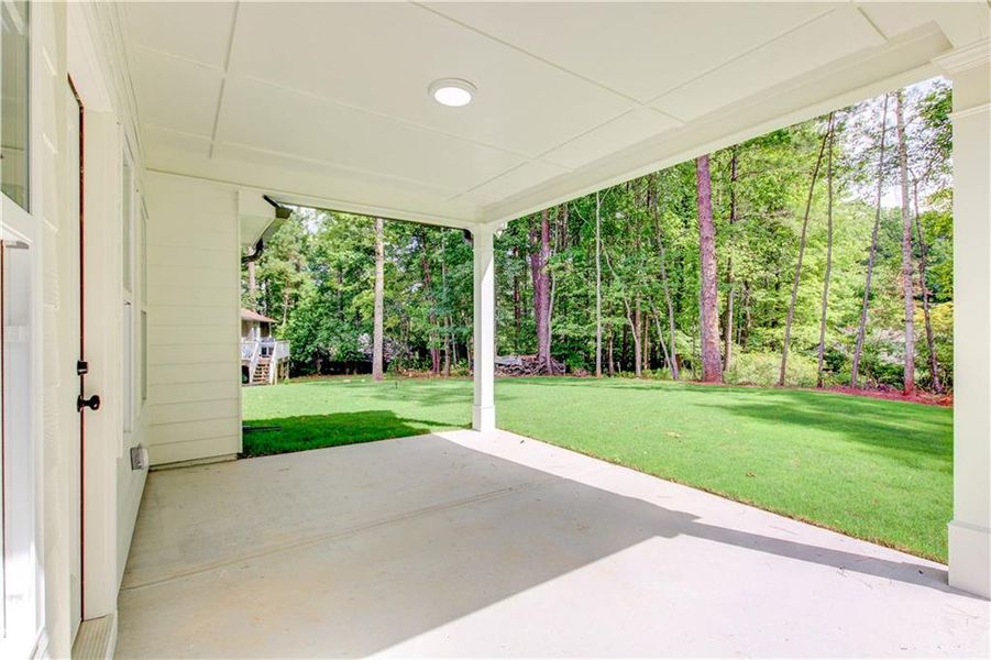 Exterior details and patio area of a home in , Villa Rica (Image 4).