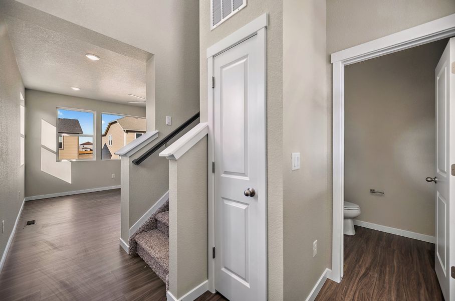 Spacious, unfurnished interior of a new home in Ridge at Lorson Ranch, Colorado Springs (Image 13).