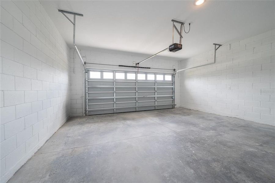 Spacious, unfurnished interior of a new home in , North Port (Image 48).