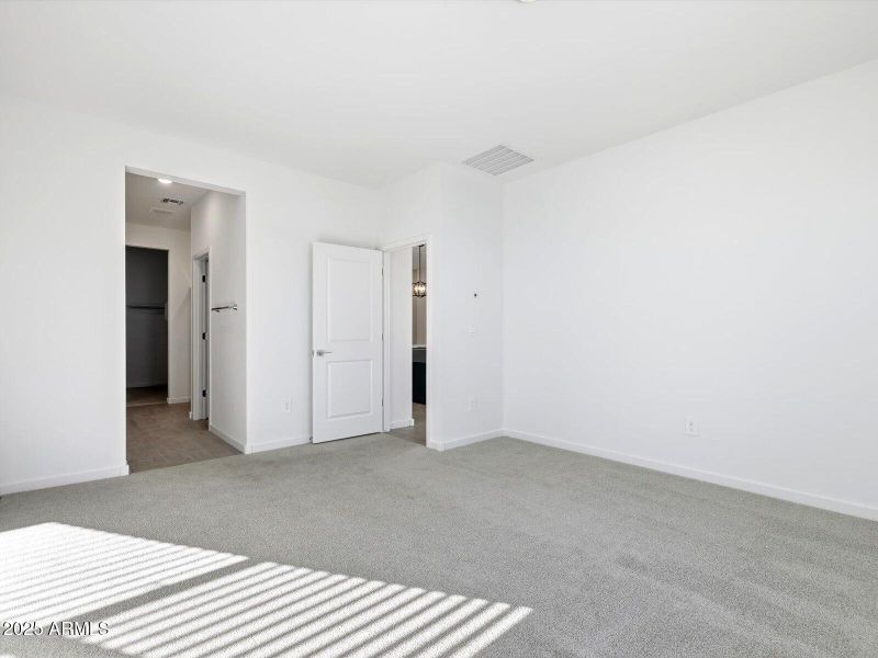 24583 W CHAMBERS Street