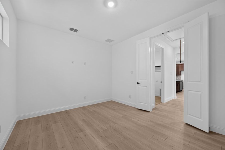 Spacious, unfurnished interior of a new home in South Oak, Lakewood Village (Image 26).
