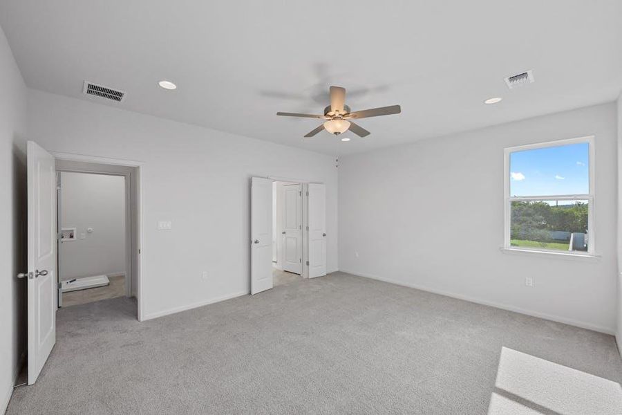 Spacious, unfurnished interior of a new home in Fleetwood, Dripping Springs (Image 12). Spacious, unfurnished interior of a new home in Fleetwood, Dripping Springs (Image 12).