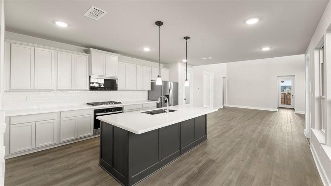 08. 1413 Tipperary - Kitchen (2) 08. 1413 Tipperary - Kitchen (2)