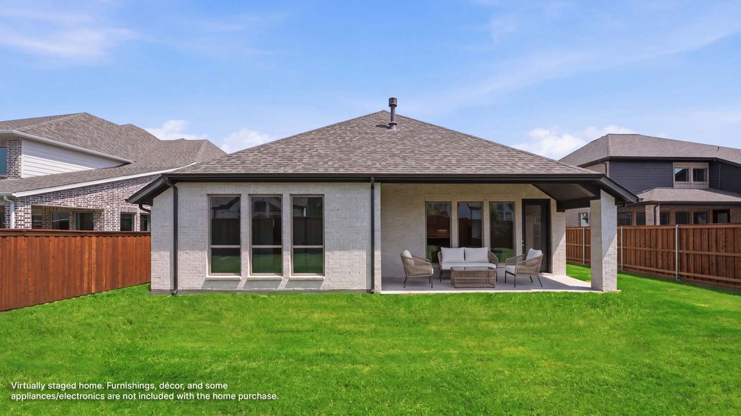 Exterior details and patio area of a home in Myrtle Creek, Waxahachie (Image 3).