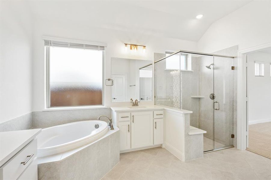 Furnished interior view inside a new home in Terracina, Rockwall (Image 19).