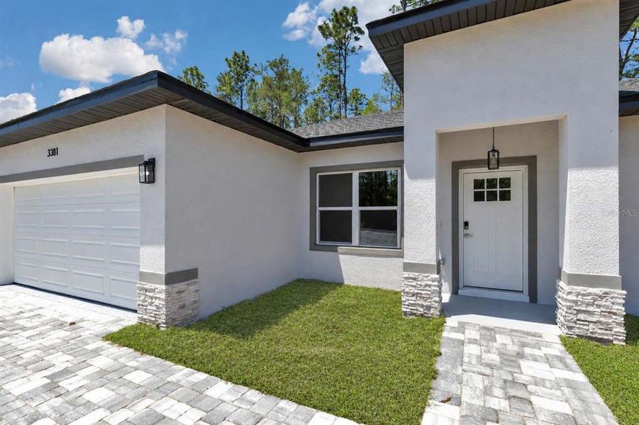 Exterior details and patio area of a home in , Citrus Springs (Image 25). Exterior details and patio area of a home in , Citrus Springs (Image 25).