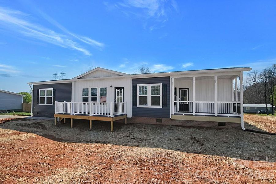 Exterior details and patio area of a home in , Shelby (Image 24).