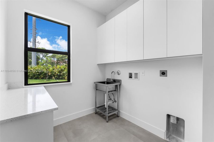 Furnished interior view inside a new home in , Cutler Bay (Image 5). Furnished interior view inside a new home in , Cutler Bay (Image 5).