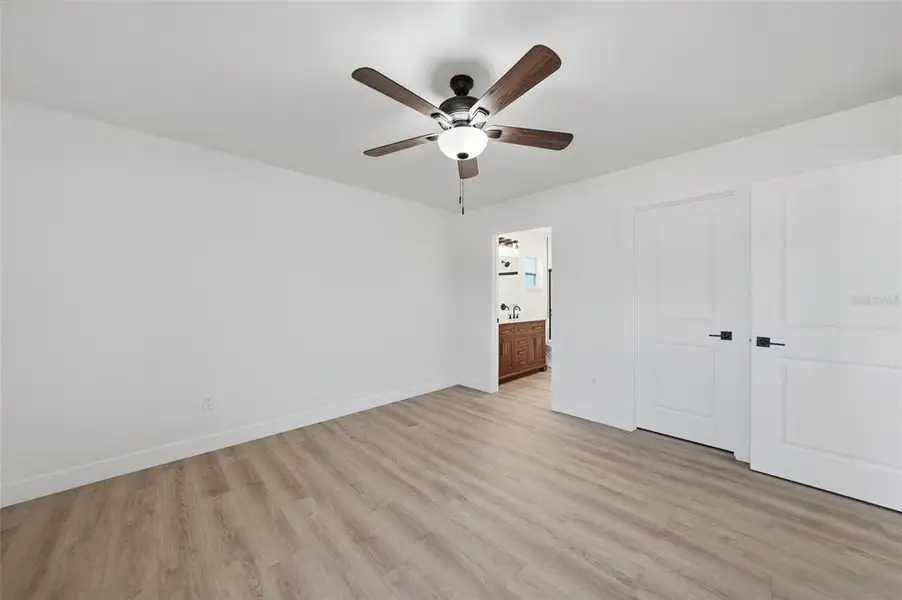 Spacious, unfurnished interior of a new home in , Arcadia (Image 15).